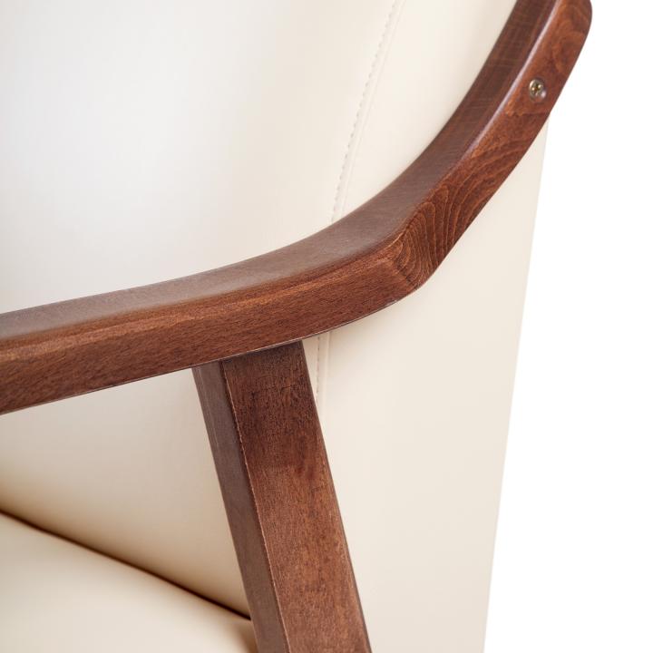 Sillón de madera tapizado  BOSTON NOGAL