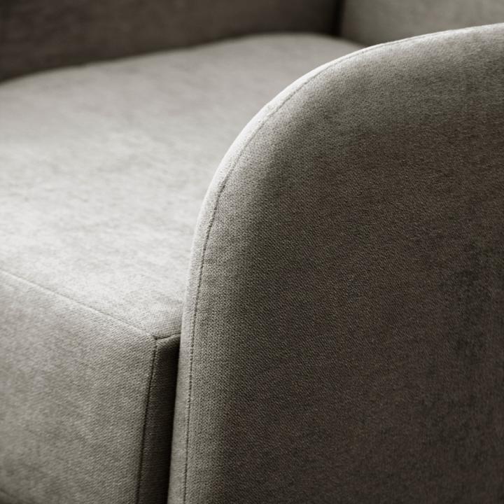 Sillón orejero tapizado NAREX