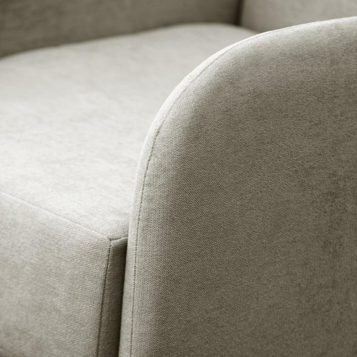 Sillón orejero tapizado NAREX