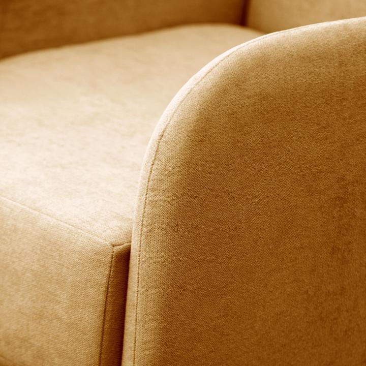 Sillón orejero tapizado NAREX