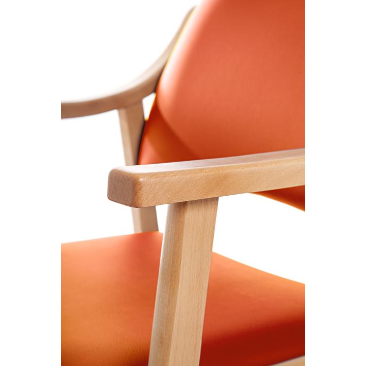 Silla de madera tapizada ALTEA HAYA