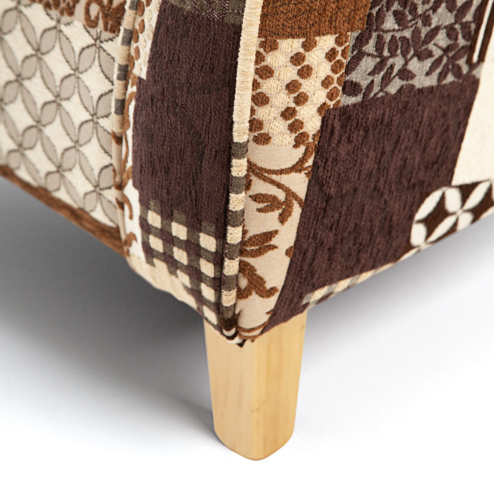 Sillón orejero tapizado estampado  PATCHWORK