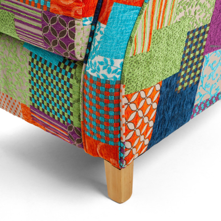 Sillón orejero tapizado estampado  PATCHWORK